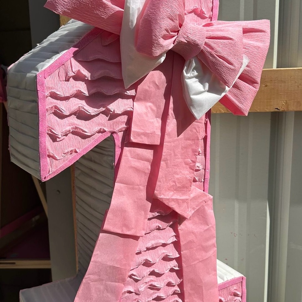 Pink and White Number One coquette piñata - Picture 3 of 8